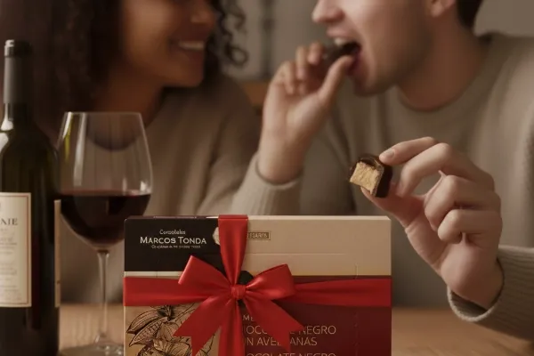 SECUNDARIA CHOCOLATES_600x400_ Chocolate bombones turron y avellana_2.webp