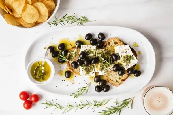 SECUNDARIAS  600x400_NEGRA CON HUESO_1.webp